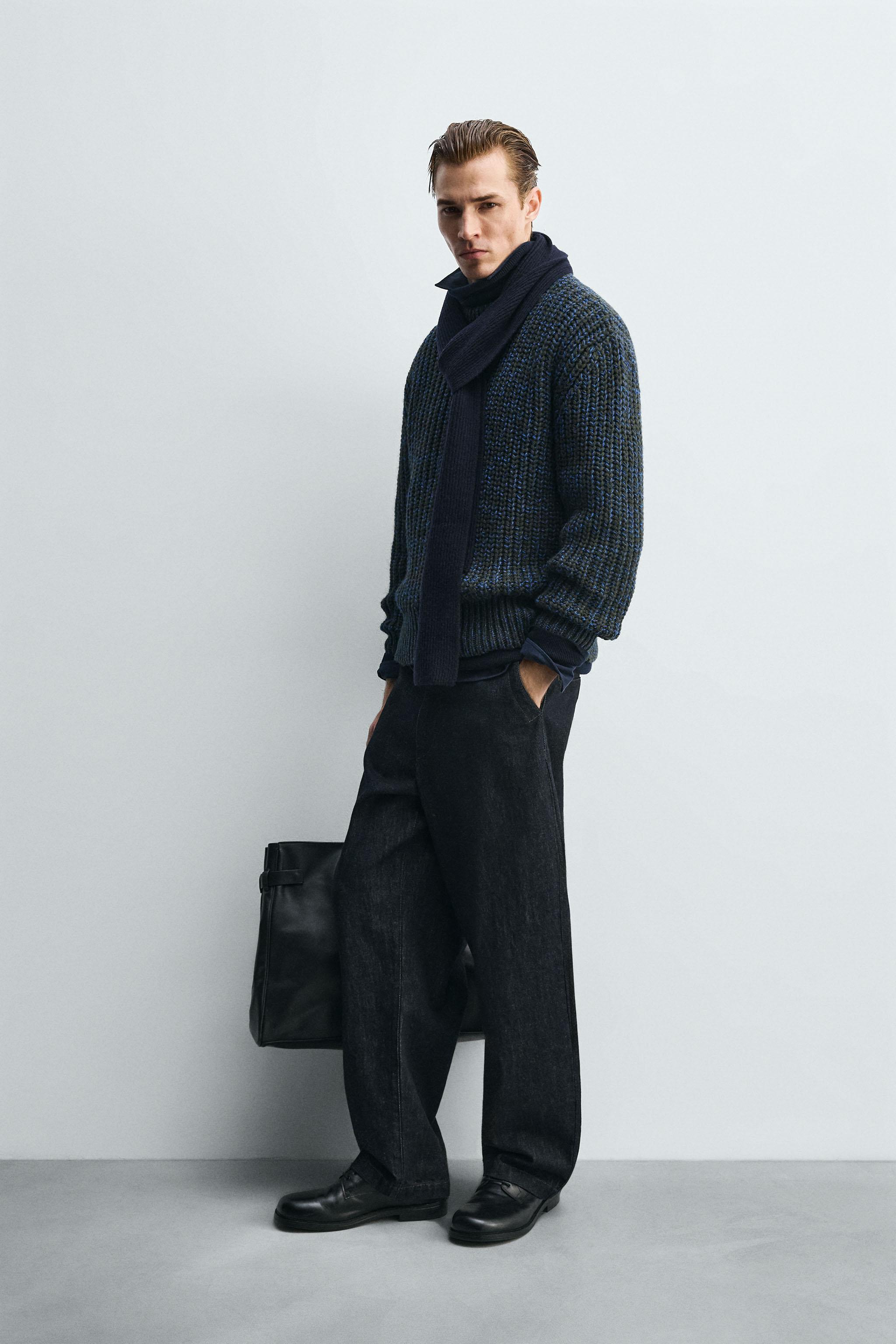 VOLUME TEXTURED JUMPER